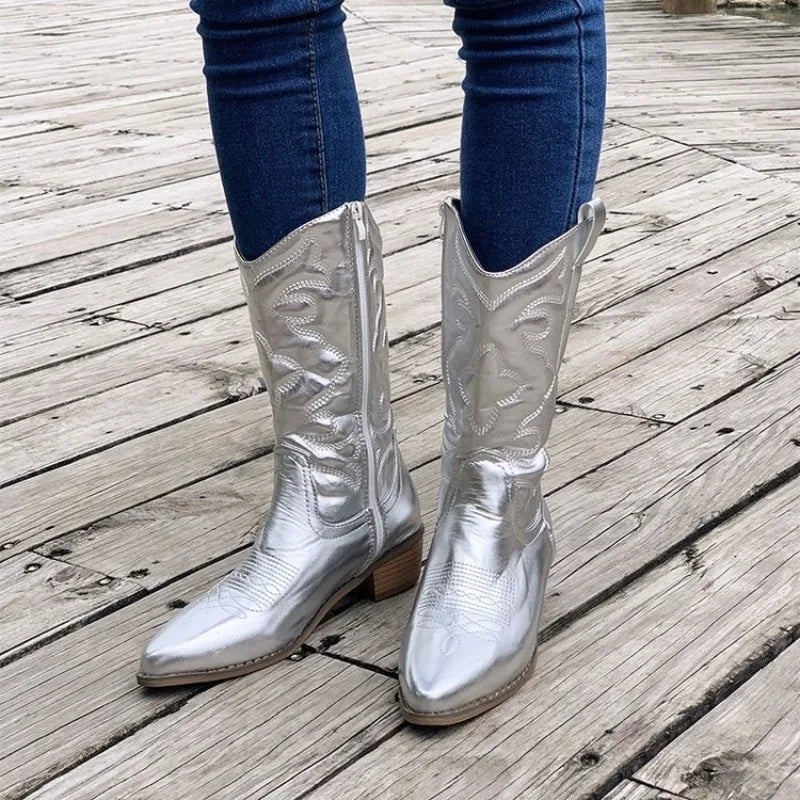 Western-style embroidered boots in premium leather with authentic frontier details