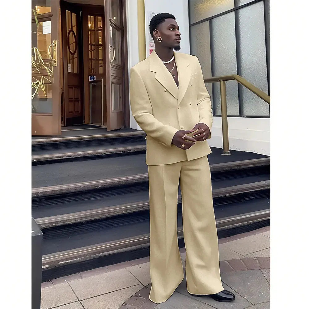 Double-breasted suit in black, perfect for stylish men's attire.