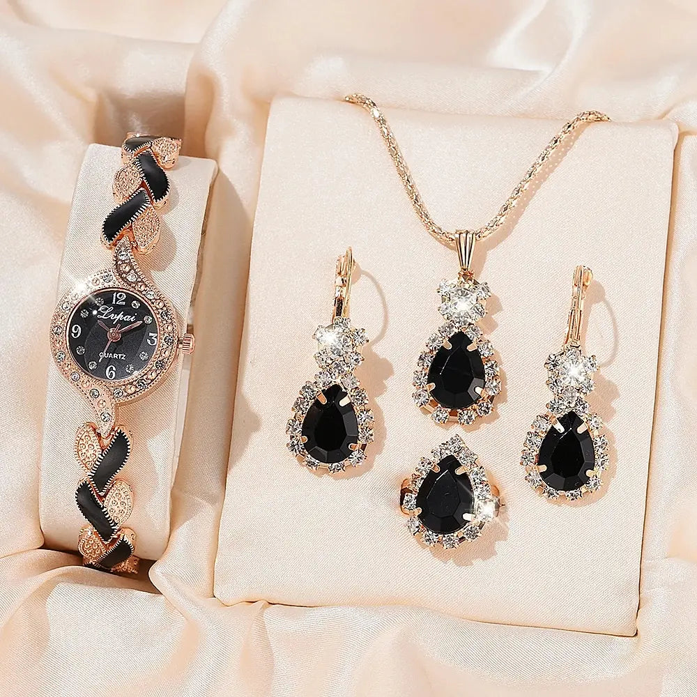 Timeless Sparkle Watch with rhinestone-studded dial in silver, perfect for everyday elegance.