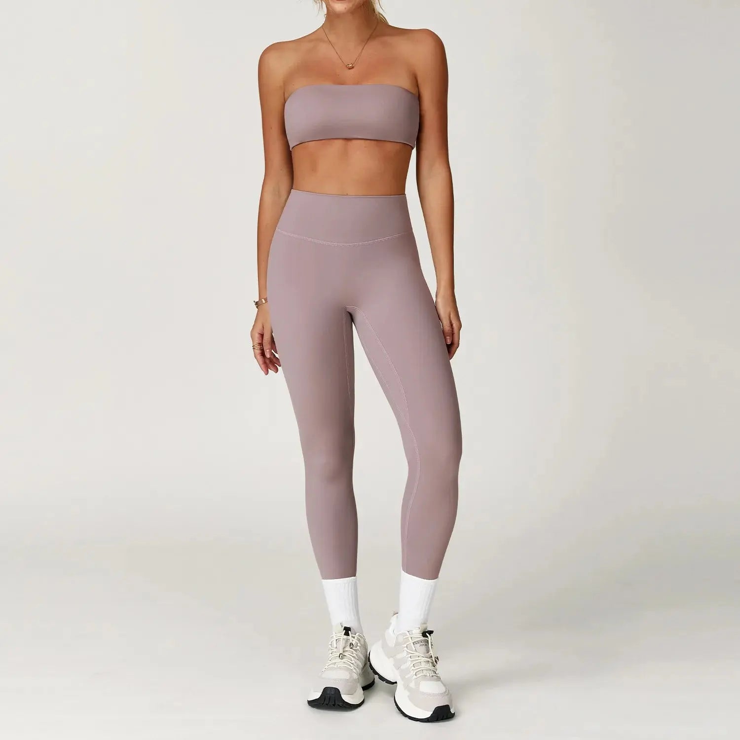 Side view of hip-lifting shorts, emphasizing the sculpting silhouette of the Seamless Comfort set.