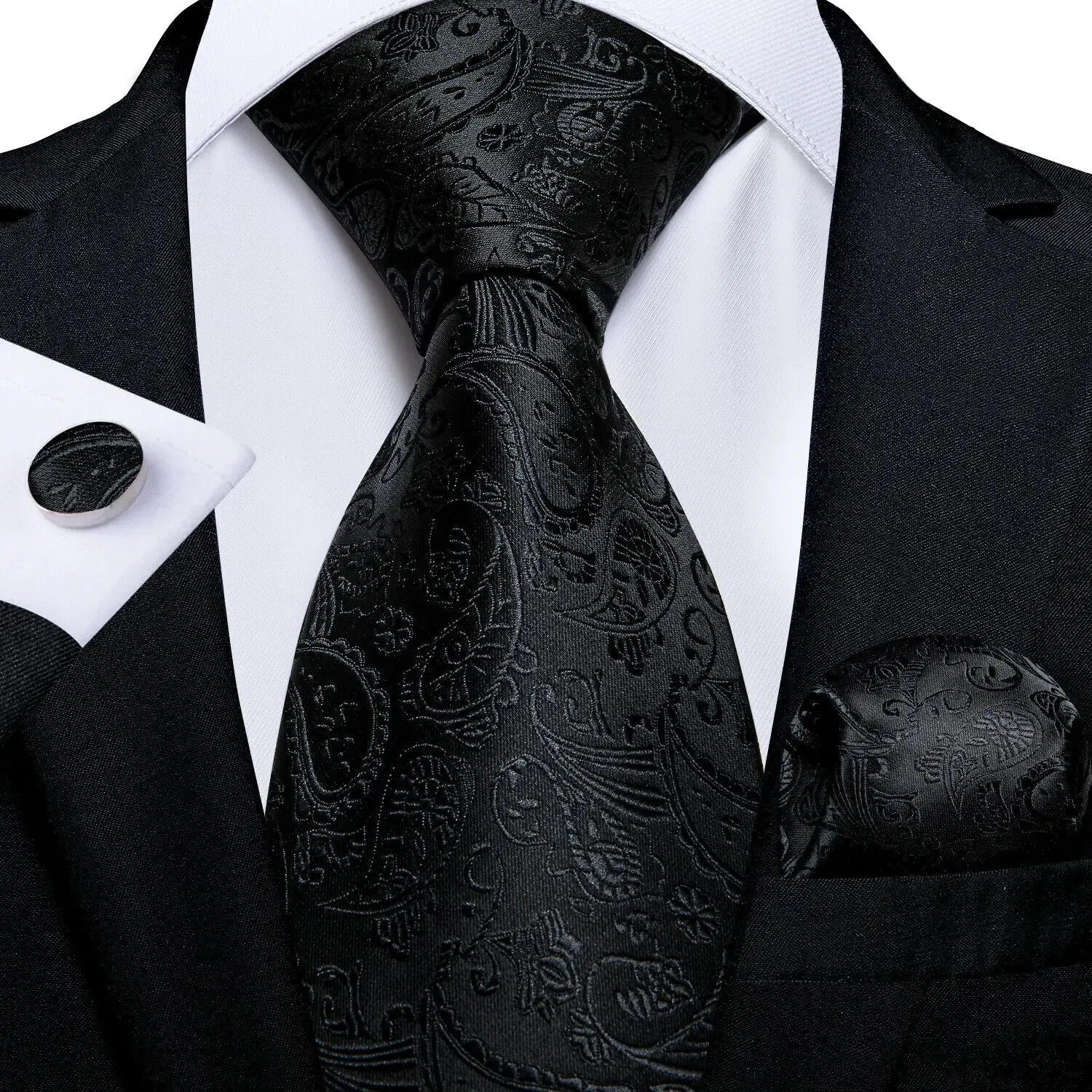High-quality silk tie set in black for executive style