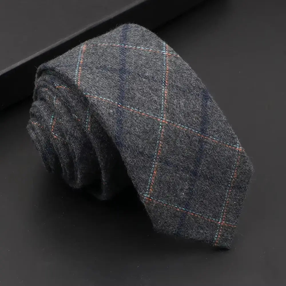 Modern black tie, designed to accentuate sophistication effortlessly.