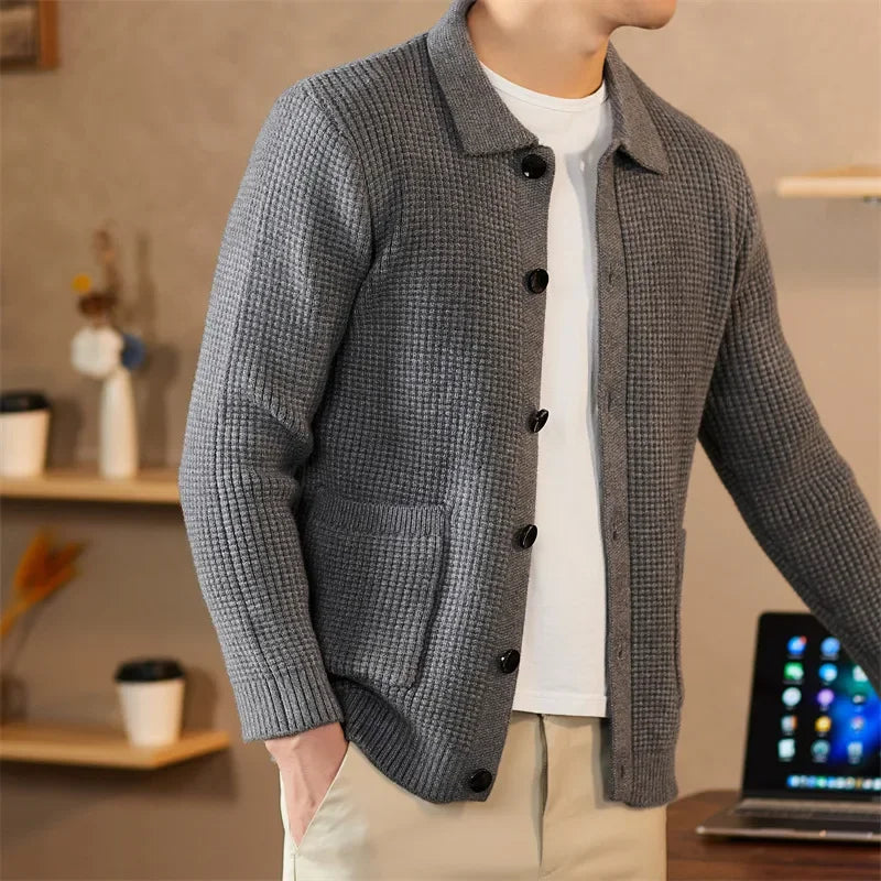 Lightweight men's cardigan in warm tones, ideal for office to evening wear.