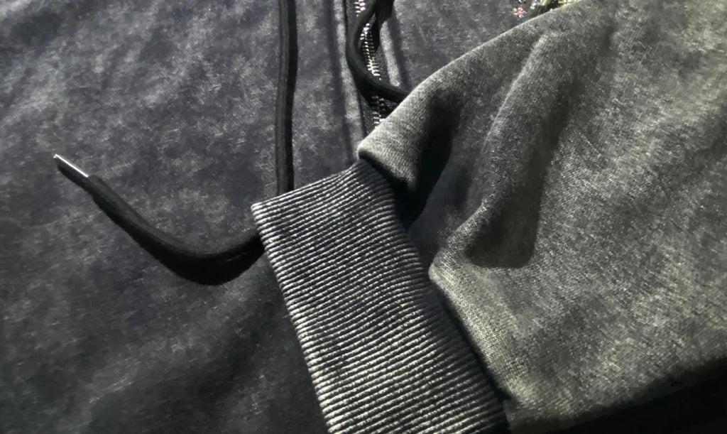 Comfortable cotton elastane blend lounge set perfect for lazy days and quick errands.