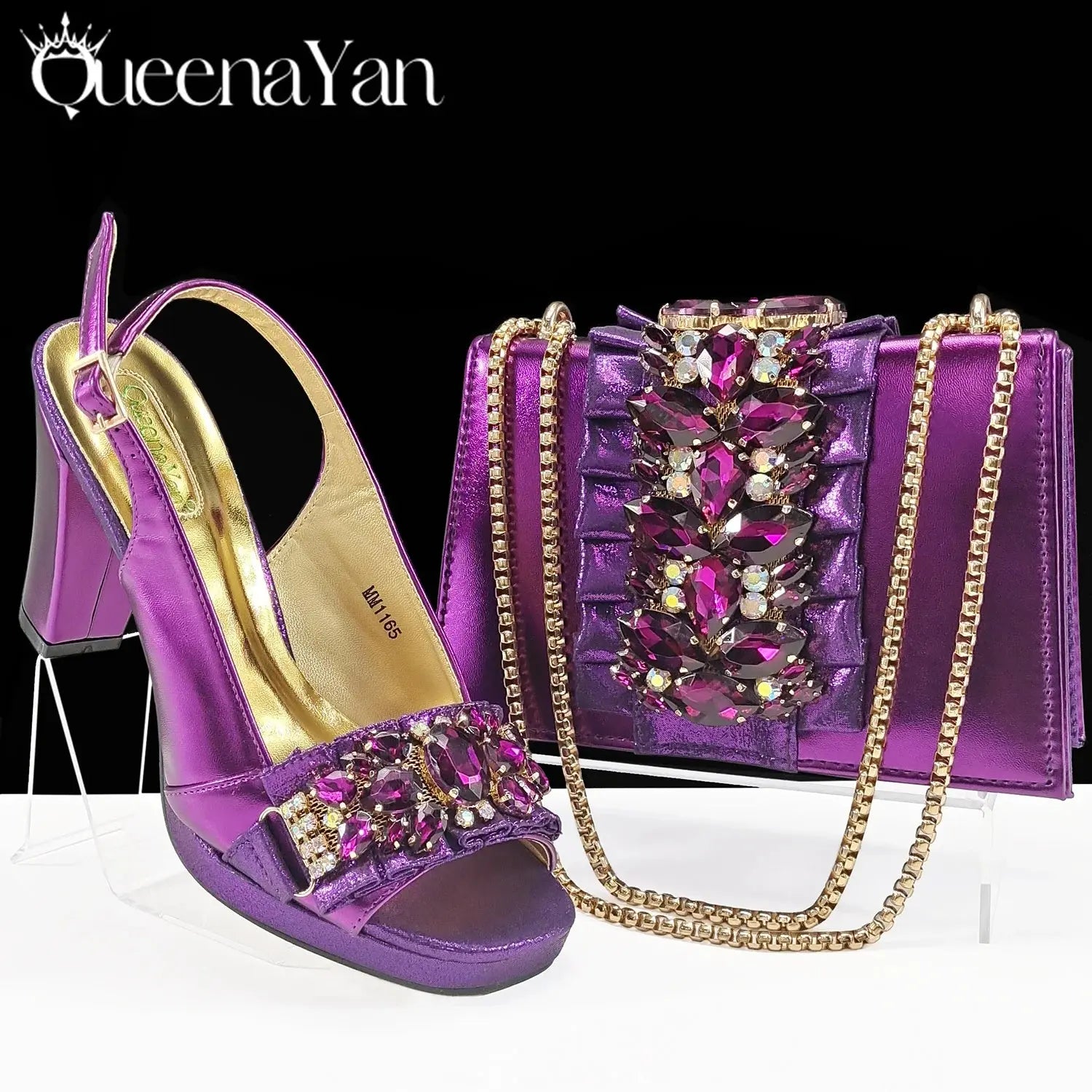 Emerald heels with a sleek silhouette, radiating confidence and style.