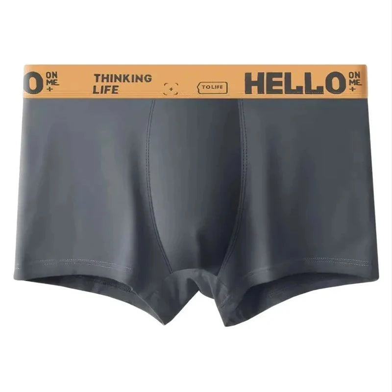 Seamless Comfort Boxers in black, made from breathable polyester and elastane blend.