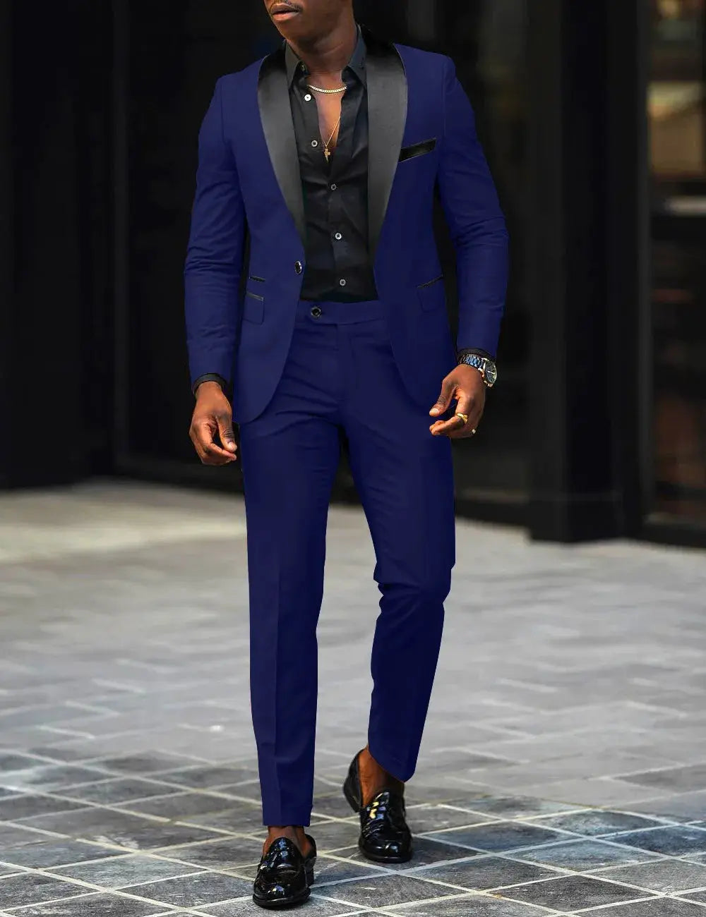 Breathable material of the suit, ensuring comfort during long events.