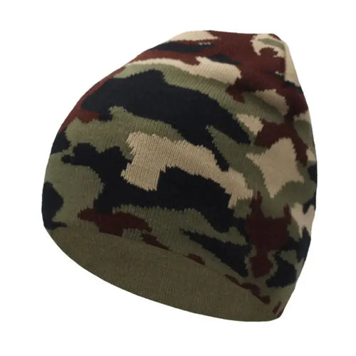 Cozy Camo Beanie in soft acrylic, perfect for autumn adventures and outdoor activities.