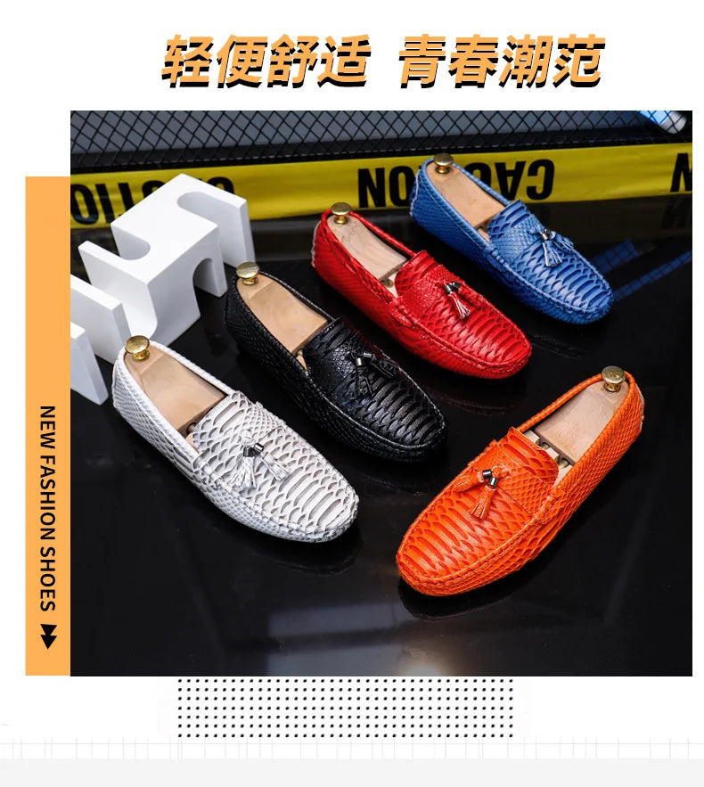 Waterproof casual loafer in supple leather with decorative cutout detailing