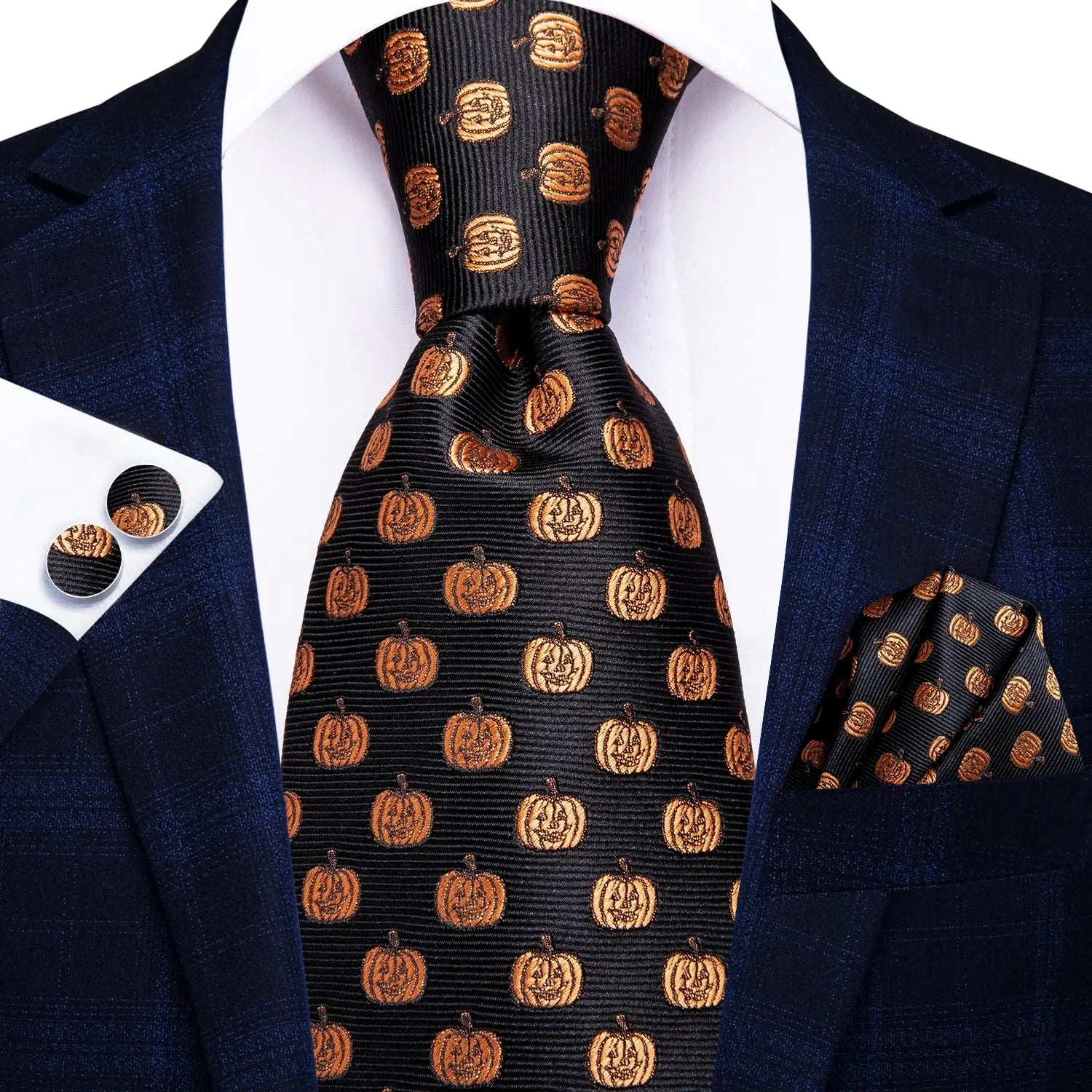 Enchanting paisley tie set designed to leave a lasting impression.