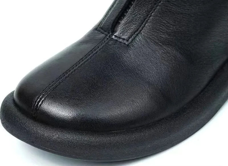 Winter footwear with insulating plush lining and reliable grip for icy pavements