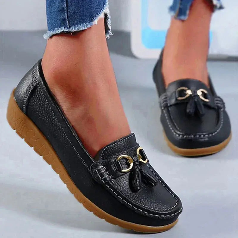 Chic white slip-on sneakers with plush PU lining for all-day comfort.