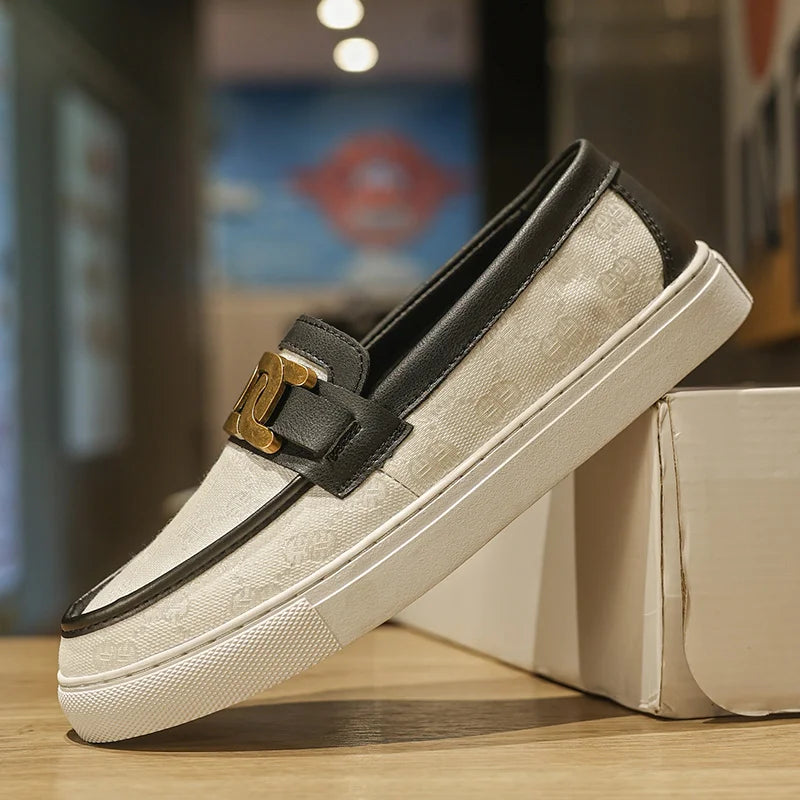 Men's casual leather loafers with cushioned insole and rubber outsole for all-day comfort