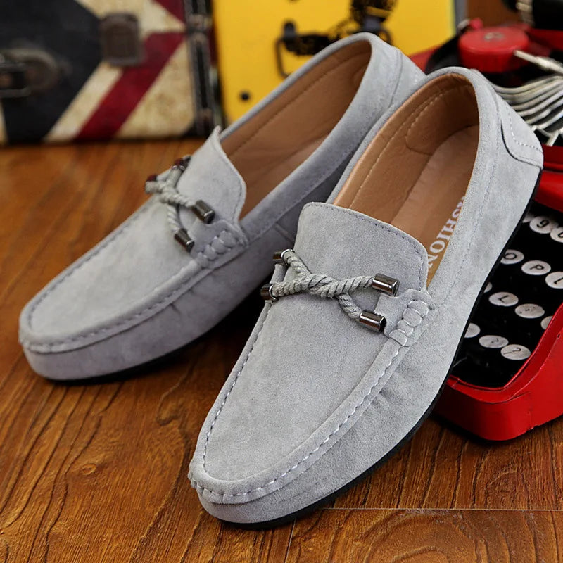 Comfortable loafers with a soft sole, perfect for long hours of wear without discomfort.