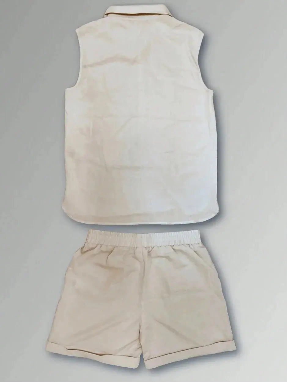 Close-up of the elastic waist trousers from the men's linen-blend vest set, highlighting comfort and fit.