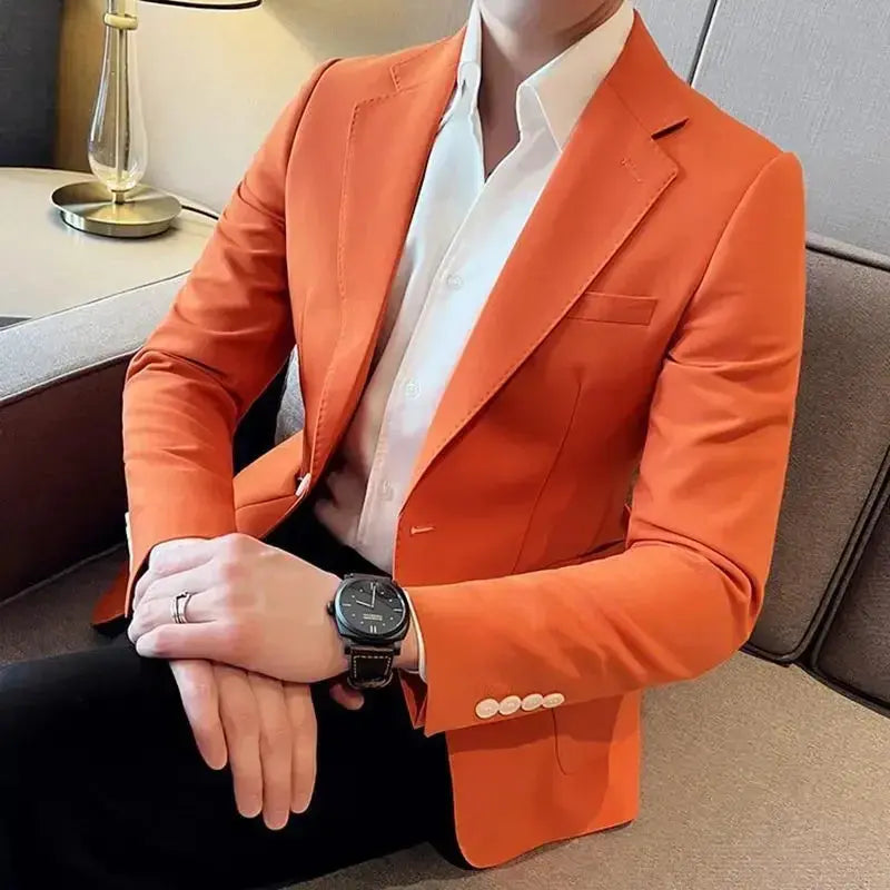 Men's tailored spring blazer in navy blue, crafted from breathable cotton blend for comfort.