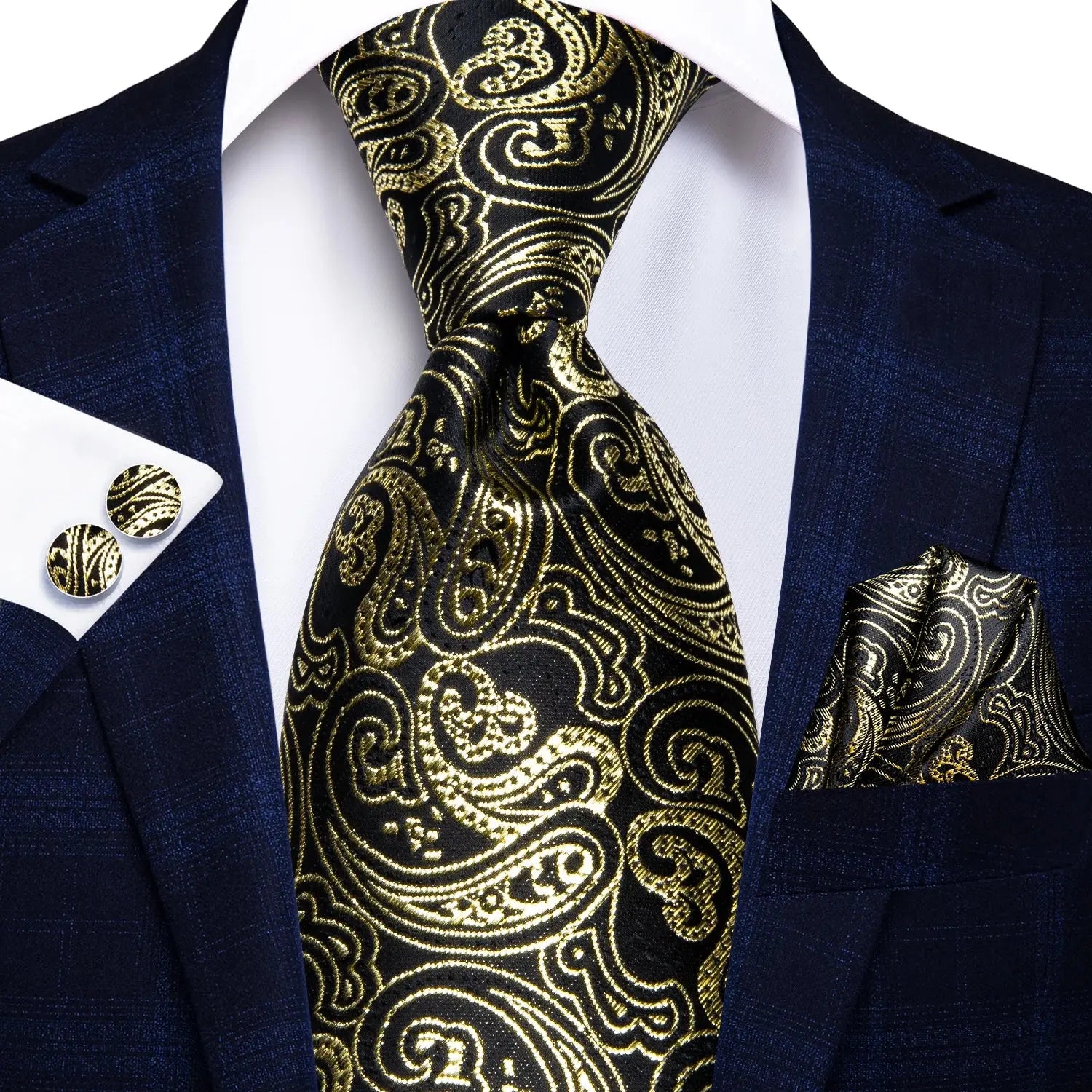 Enchanting paisley tie set with a smooth finish.