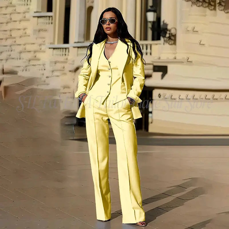 Model confidently walking in the tailored confidence set.